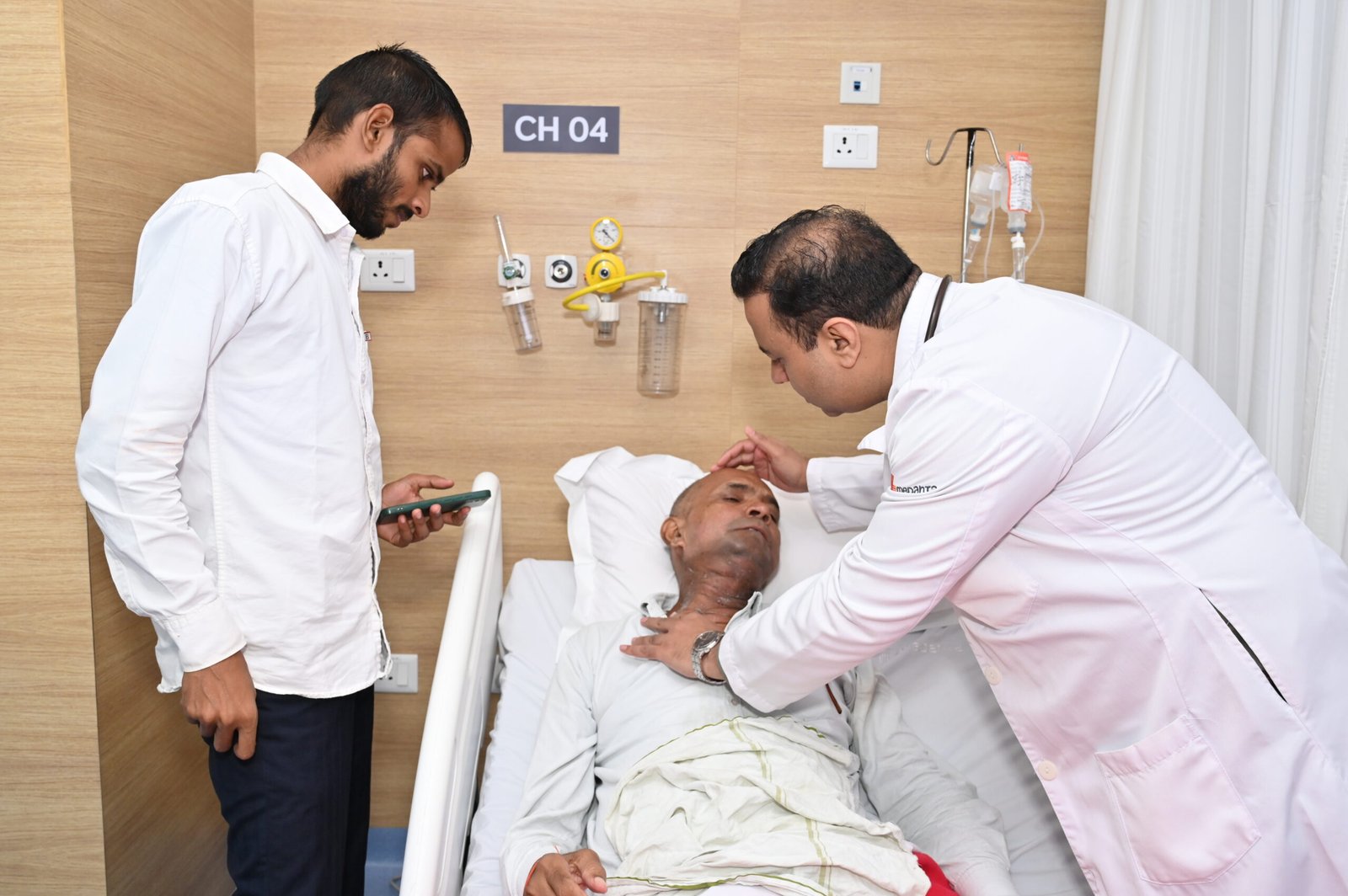 Best Cancer Specialist In Lucknow, best oncologist in lucknow, best cancer doctor in lucknow