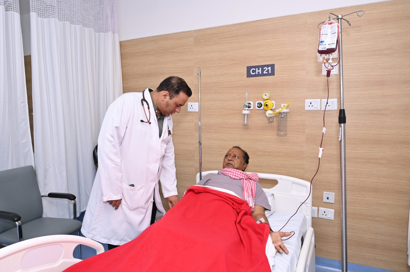 Best Cancer Specialist In Lucknow, best oncologist in lucknow, best cancer doctor in lucknow